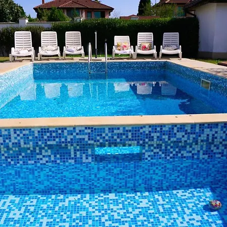 помело - Family Pomelo Villa