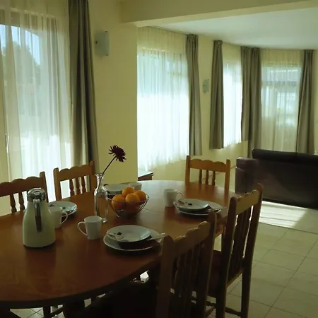 помело - Family Pomelo Bŭlgarevo