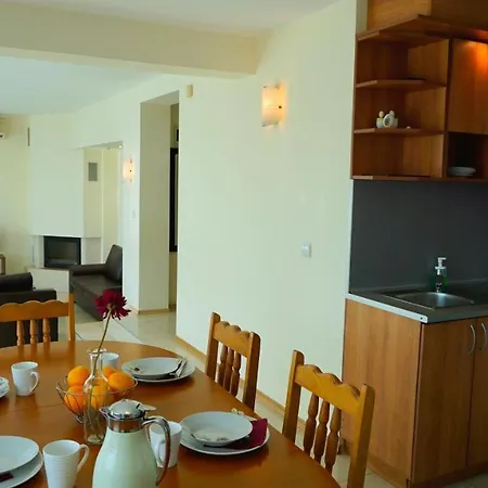 помело - Family Pomelo Vilă